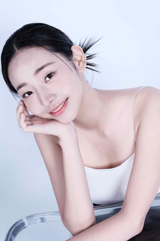Hair & Makeup (HAIR & MAKEUP)